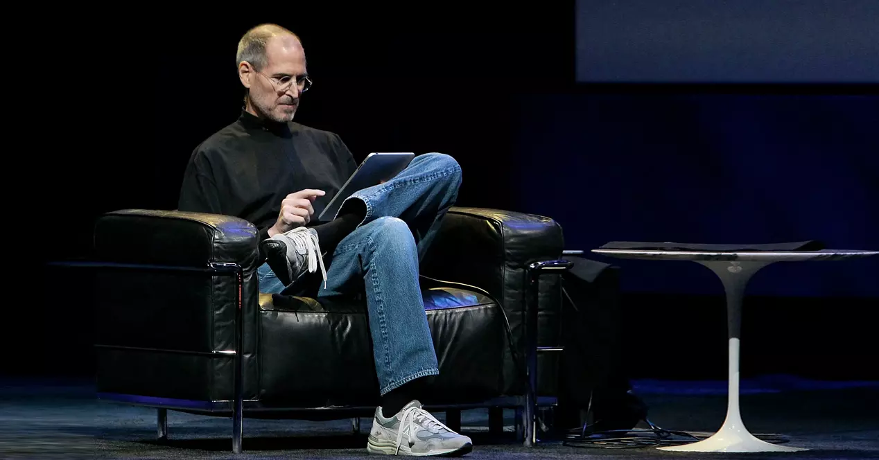 New Balance 992, Steve Jobs' Shoes - Bullfrag